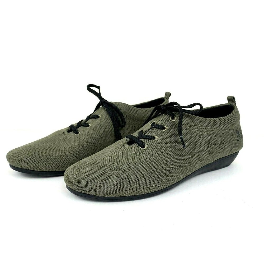 OTBT Forever Wilna In Green Comfort Flats
